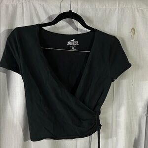 Hollister Women's Elegant Black Crop Top